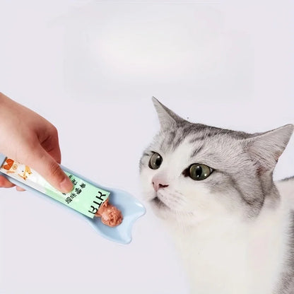 Mess-Free Cat Treat Feeder